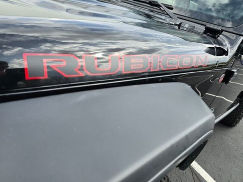 Used 2025 Jeep Wrangler Unlimited Rubicon AWD/4WD image 44