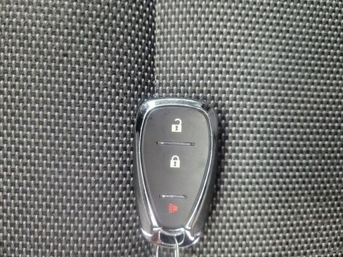Used 2020 Chevrolet Traverse LS w/ LPO, Floor Liner Package FWD image 32