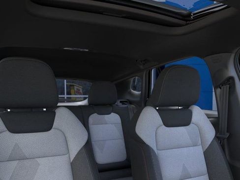 New 2026 Chevrolet Trax RS w/ Sunroof Package FWD image 24