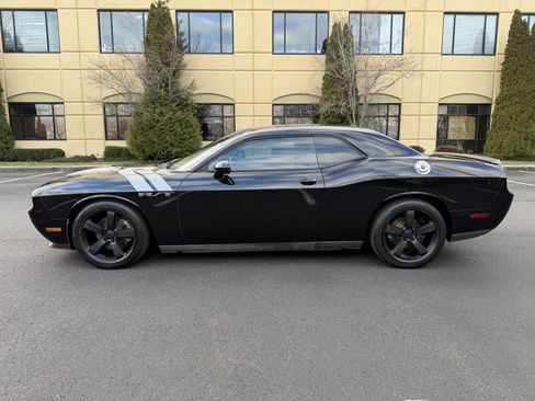 Used 2013 Dodge Challenger R/T Plus image 42