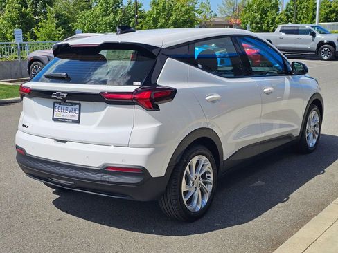 New 2027 Chevrolet Bolt LT FWD image 5
