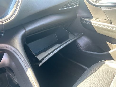 Used 2023 Buick Envision Essence image 23