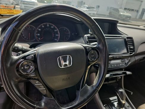 Used 2017 Honda Accord EX-L image 14