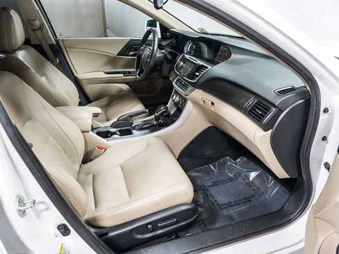 Used 2014 Honda Accord EX-L image 17