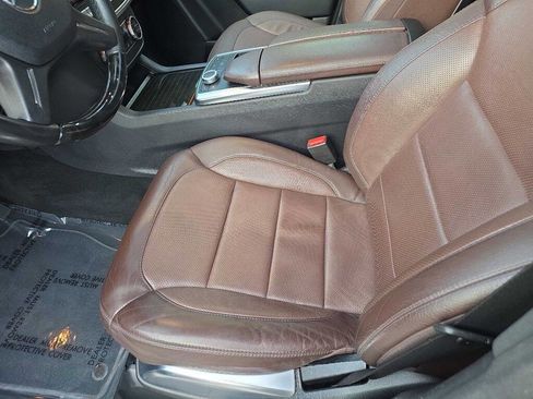 Used 2015 Mercedes-Benz GL 550 4MATIC image 10