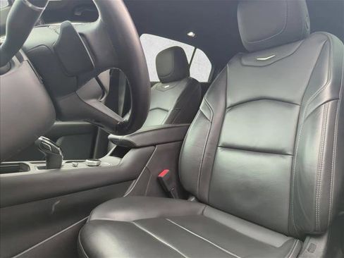 Used 2024 Cadillac XT4 Premium Luxury image 23