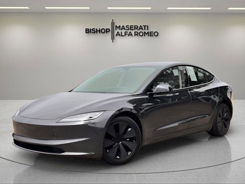 Used 2025 Tesla Model 3 Long Range RWD image 3