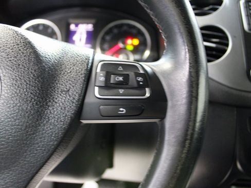 Used 2017 Volkswagen Tiguan Wolfsburg Edition image 24