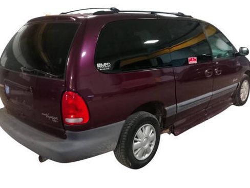 Used 1999 Plymouth Grand Voyager FWD image 5