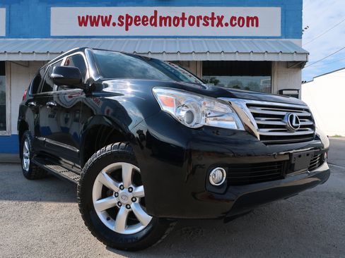 Used 2013 Lexus GX 460 image 2