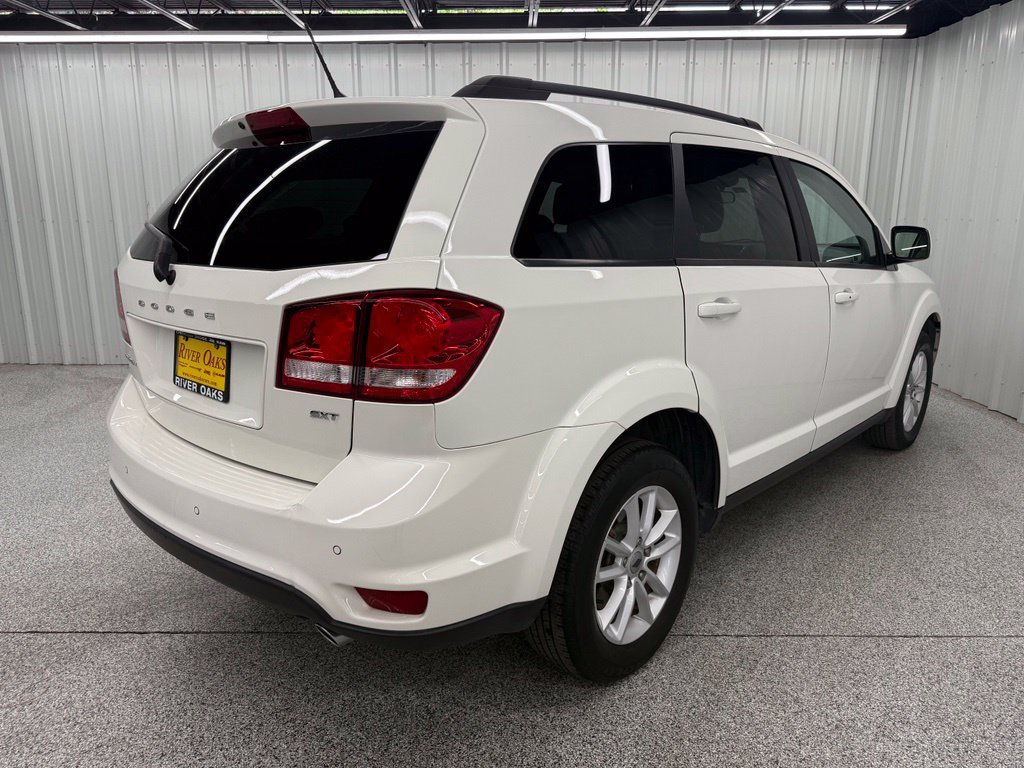 Used 2018 Dodge Journey SXT w/ Premium Group FWD image 6