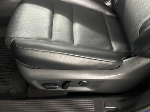 Used 2021 Nissan Rogue SV AWD/4WD image 13