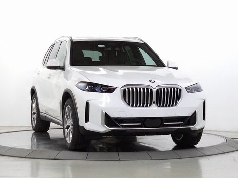 Used 2026 BMW X5 xDrive40i w/ Parking Assistance Package AWD/4WD image 1