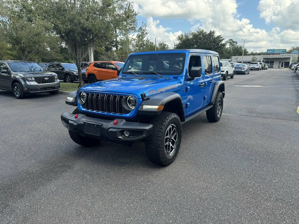 Used 2025 Jeep Wrangler Unlimited Rubicon w/ Safety Group AWD/4WD image 1
