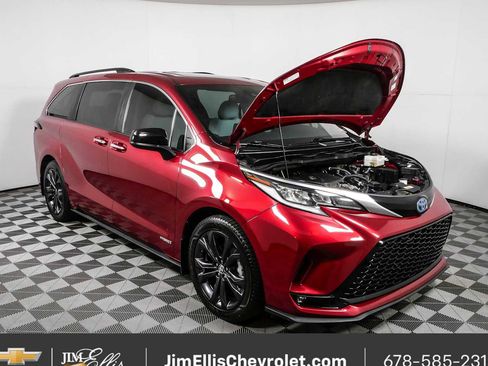 Used 2021 Toyota Sienna XSE w/ XSE Plus Package FWD image 37