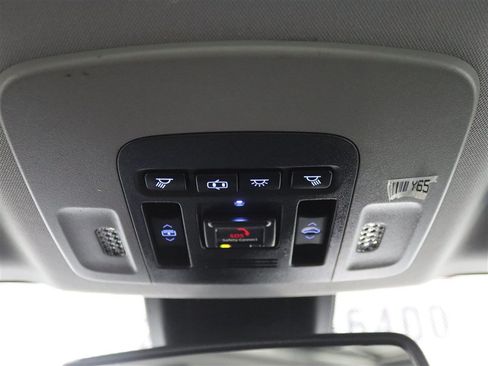 Used 2020 Toyota Camry XLE FWD image 40