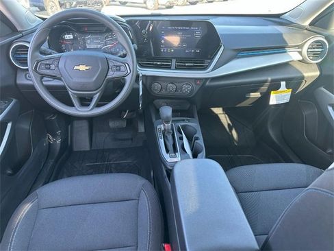 New 2026 Chevrolet Trax LS image 5