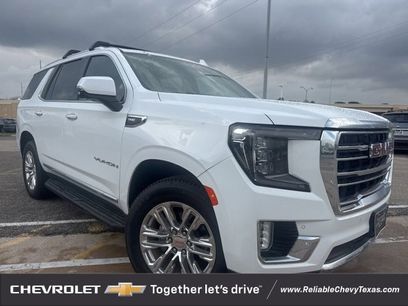 Used 2022 GMC Yukon SLT w/ SLT Premium Package