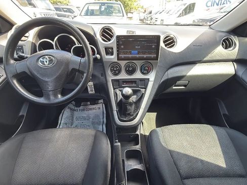 Used 2010 Toyota Matrix image 9