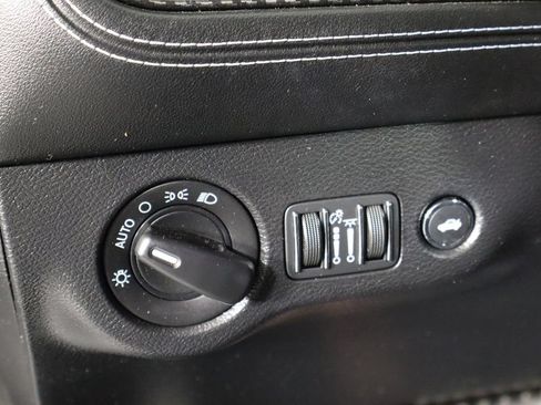Used 2020 Dodge Challenger SRT Hellcat Redeye RWD image 14