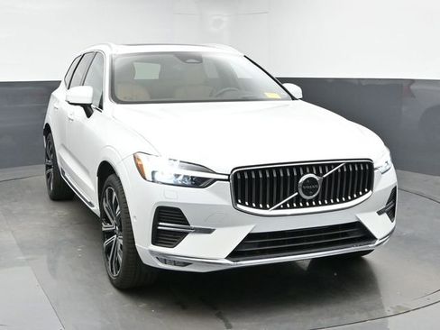 Used 2023 Volvo XC60 B5 Ultimate w/ Climate Package AWD/4WD image 2