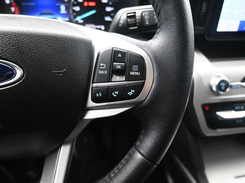 Used 2024 Ford Explorer XLT RWD image 21