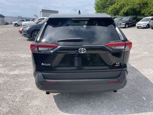 Used 2024 Toyota RAV4 LE AWD/4WD image 5