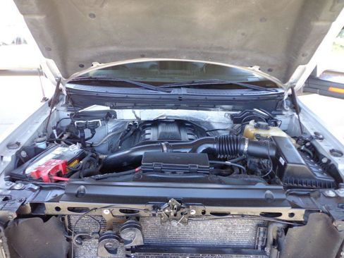 Used 2013 Ford F150 Platinum AWD/4WD image 8