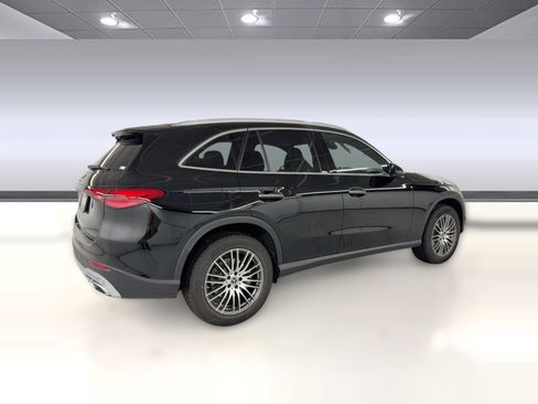 Certified 2026 Mercedes-Benz GLC 300 image 9