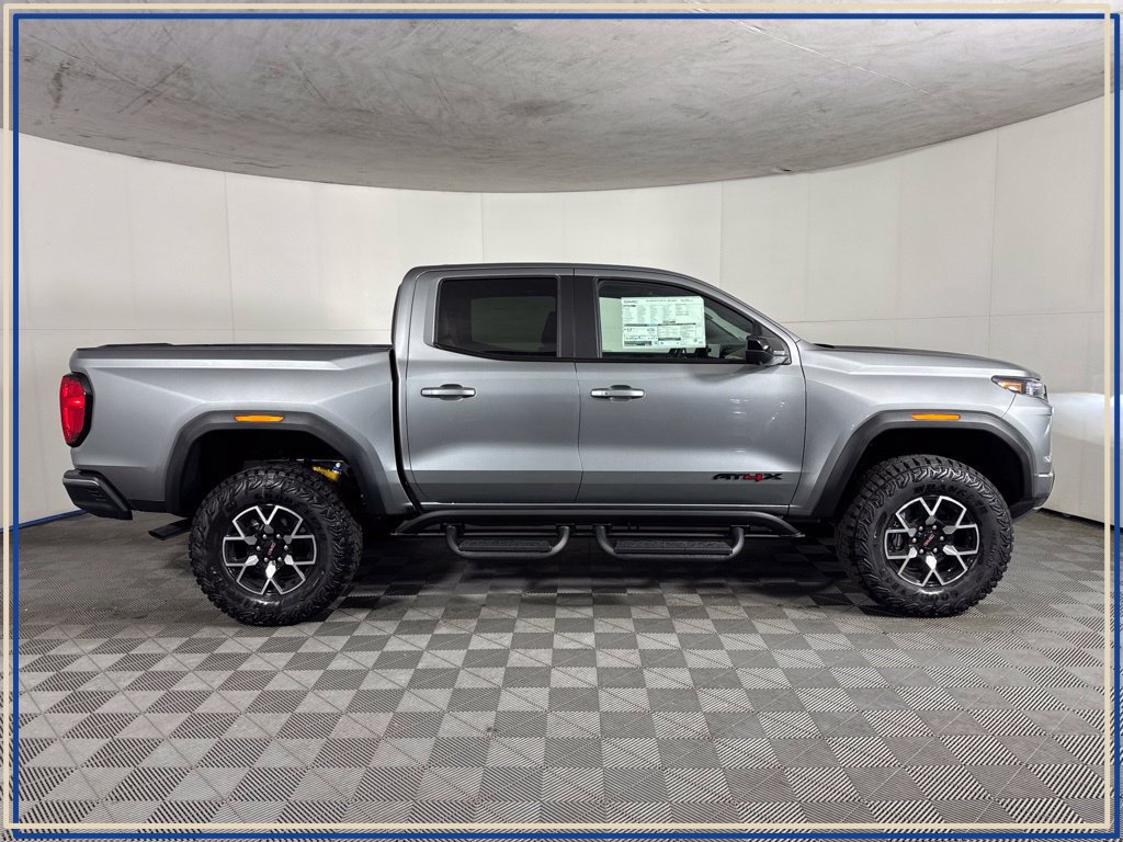 New 2026 GMC Canyon AT4X w/ LPO, Black Badging Package AWD/4WD image 5
