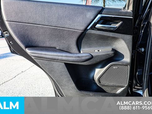 Used 2025 Mitsubishi Outlander SE image 48