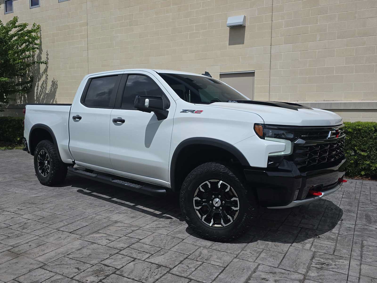Used 2023 Chevrolet Silverado 1500 ZR2 w/ Technology Package AWD/4WD image 31