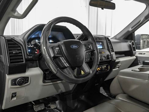 Used 2017 Ford F150 XL w/ Equipment Group 101A Mid RWD image 14