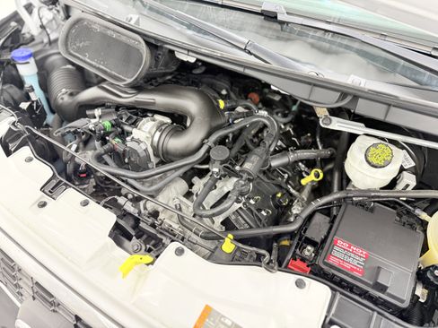 Used 2024 Ford Transit 250 Low Roof AWD w/ Exterior Upgrade Package image 25