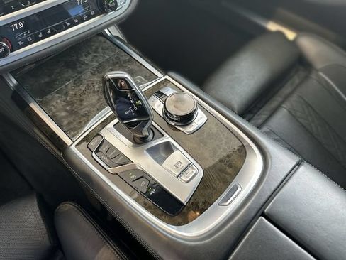 Used 2017 BMW 750i xDrive AWD/4WD image 22