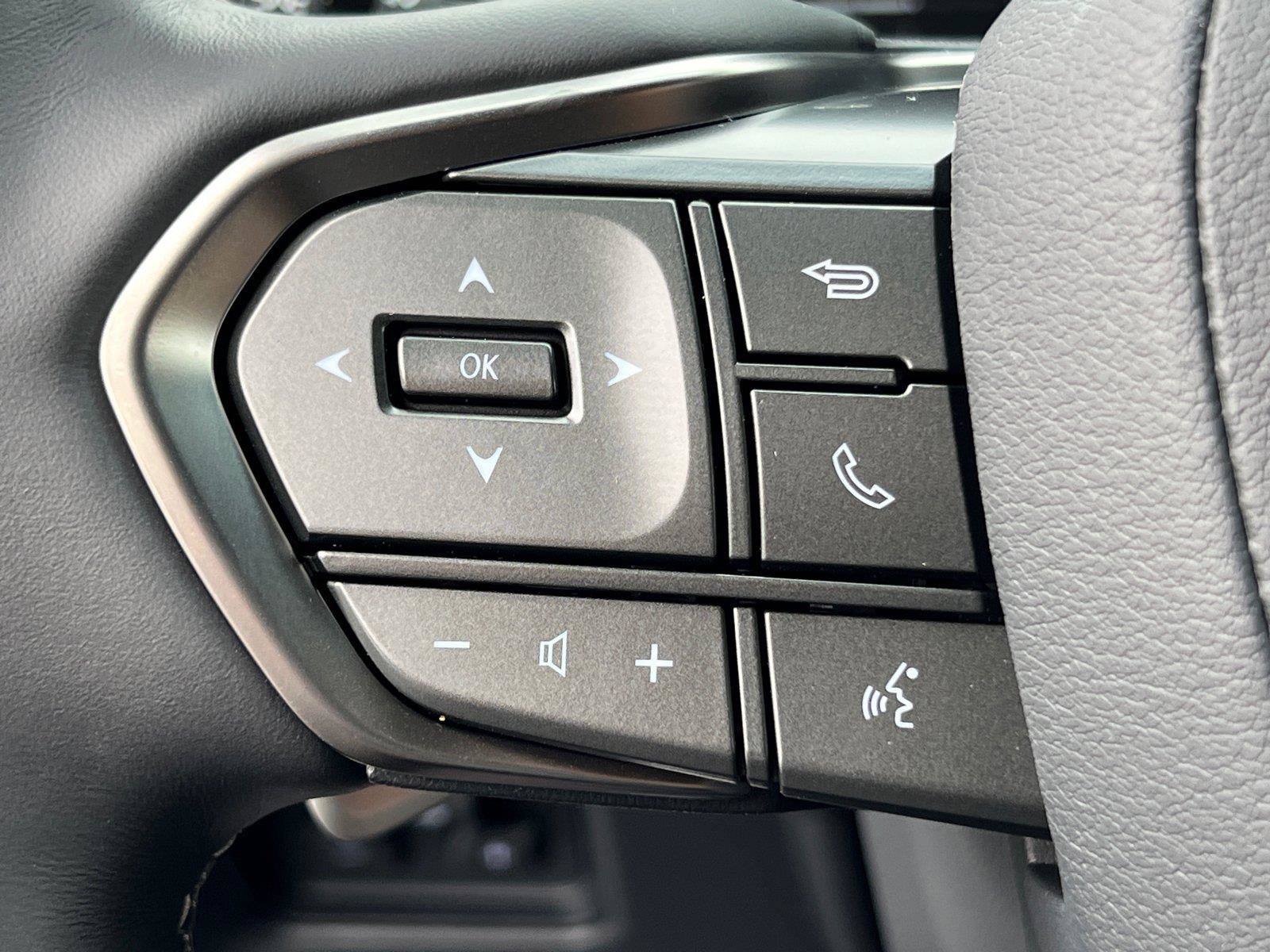 New 2026 Lexus LX 700h Luxury AWD/4WD image 18