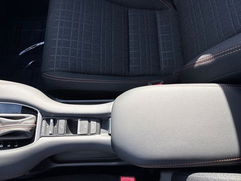 Used 2025 Honda HR-V Sport image 26