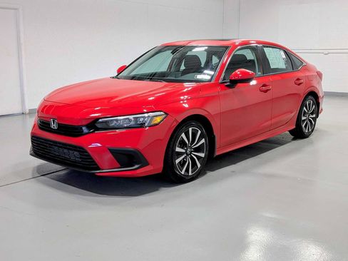 Certified 2024 Honda Civic EX image 1