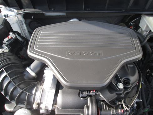 Used 2018 GMC Acadia SLT image 28