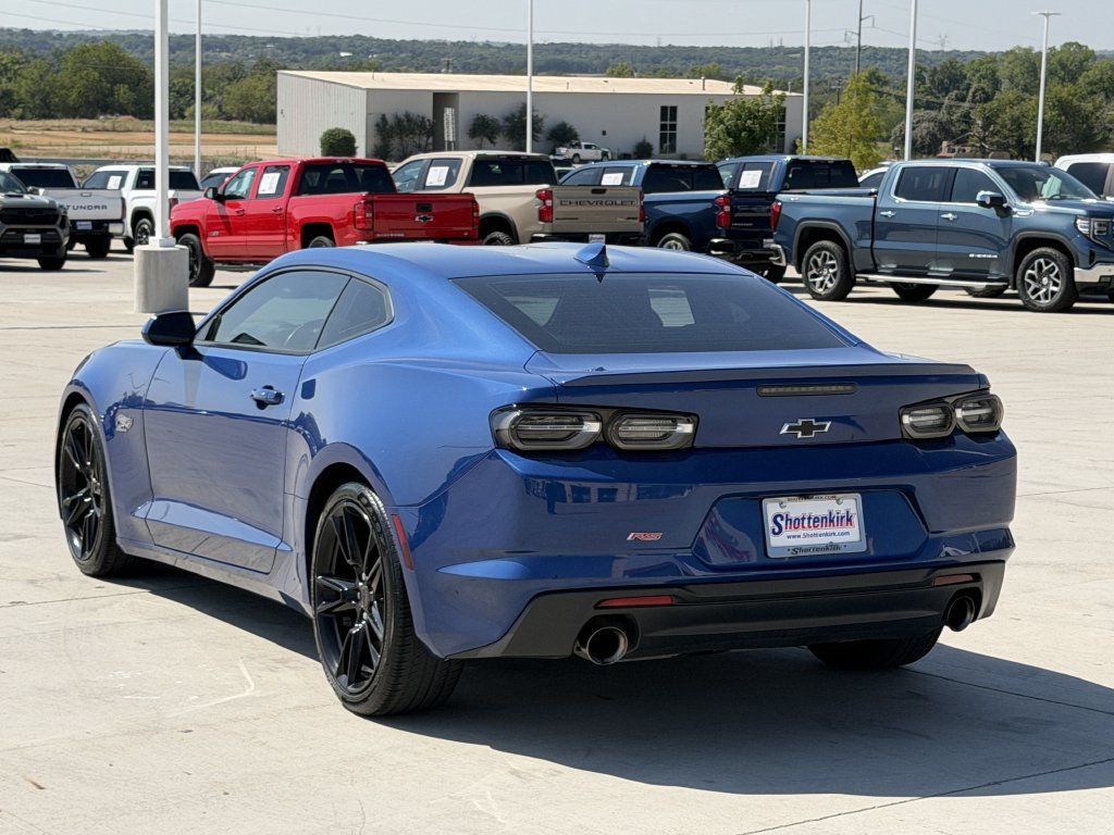Used 2021 Chevrolet Camaro LT w/ RS Package RWD image 4