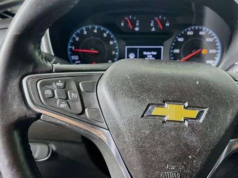 Used 2018 Chevrolet Equinox LT FWD image 18