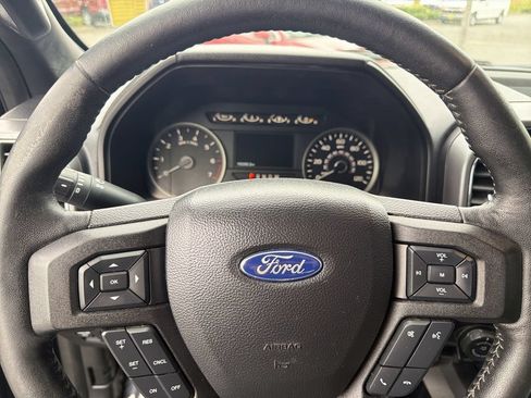 Used 2018 Ford F150 XLT w/ Equipment Group 302A Luxury AWD/4WD image 12