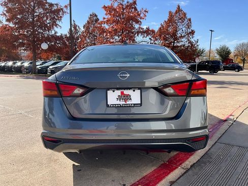Used 2025 Nissan Altima 2.5 SV image 7