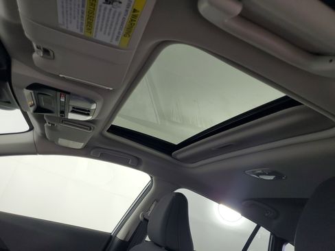 New 2025 Subaru Crosstrek 2.5i Premium image 31