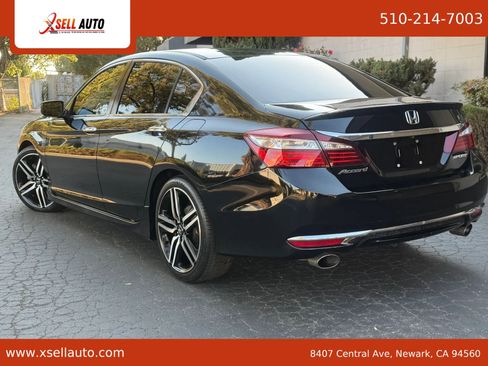 Used 2017 Honda Accord Sport image 6