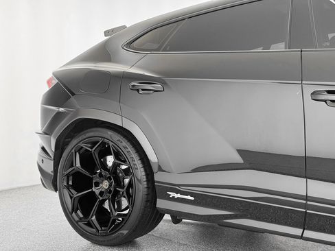 Used 2024 Lamborghini Urus Performante image 39