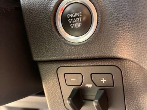 Used 2023 Toyota Tundra SR5 w/ SR5 Convenience Package AWD/4WD image 22