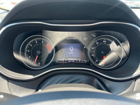 Used 2020 Jeep Cherokee Limited AWD/4WD image 18