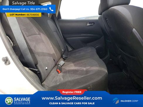 Used 2013 Nissan Rogue S image 4