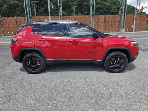 Used 2023 Jeep Compass Trailhawk w/ Trailhawk Elite Group AWD/4WD image 9